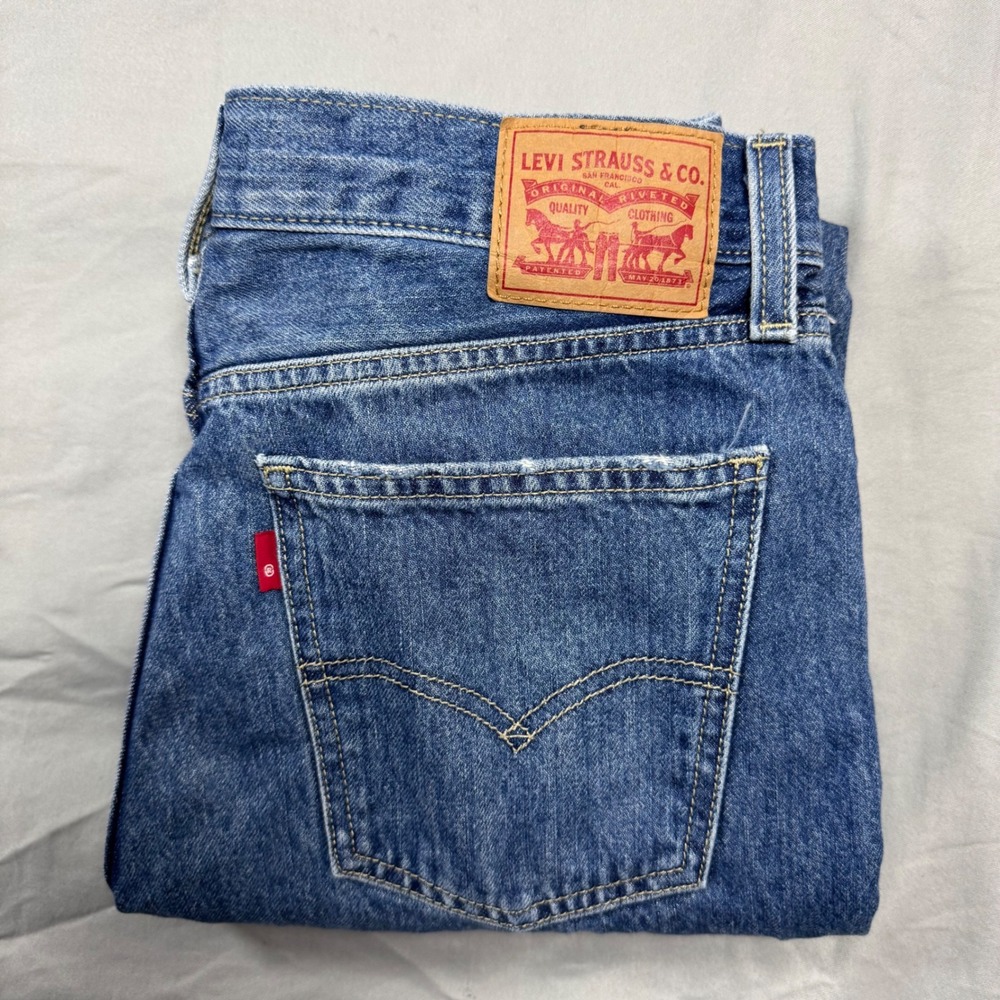 Levis Low Pro Straight Jeans Womens 29 (Fits 30W) Distressed Blue Cotton